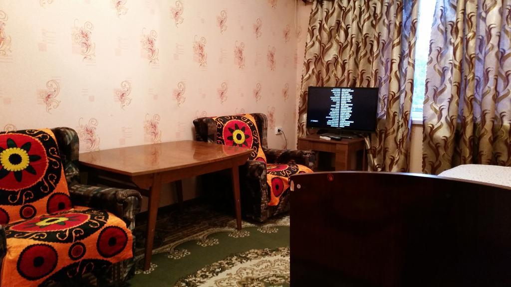 Dusti Apartment Khujand Luaran gambar